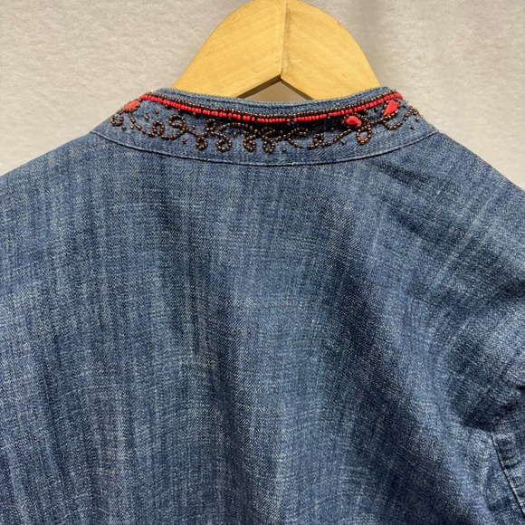 Chicos Denim Jacket Beaded Embellished Collar Cuffs Pockets Womens Size 3 - Picture 7 of 8